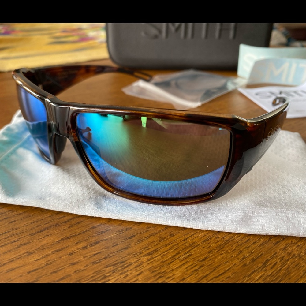 SMITH Guide’s Choice - Tortoise/Green Mirror ChromaPop Polarized Glass Lens